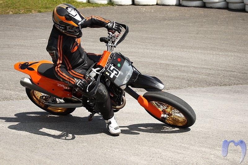 supermototraining121.jpg
