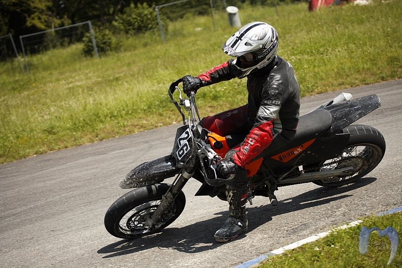 supermototraining205.jpg